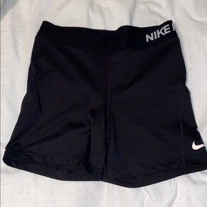 Nike pros shorts